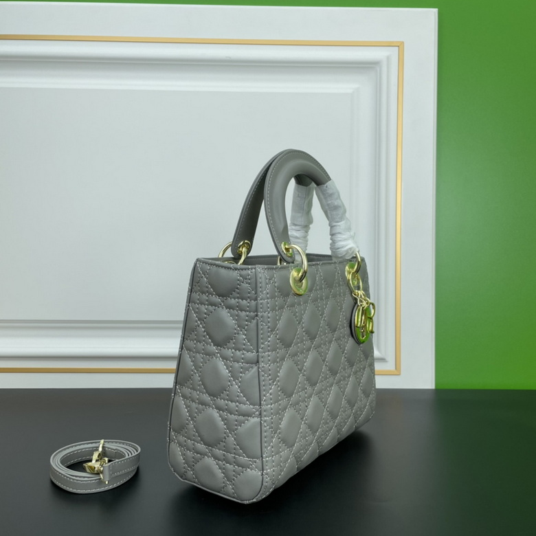 Lady 24cm 110405 XM 4 (2)