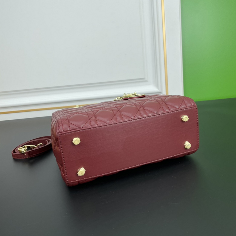 Lady 24cm 110405 XM 5 (4)