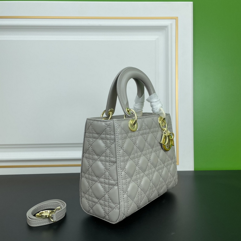 Lady 24cm 110405 XM 7 (2)