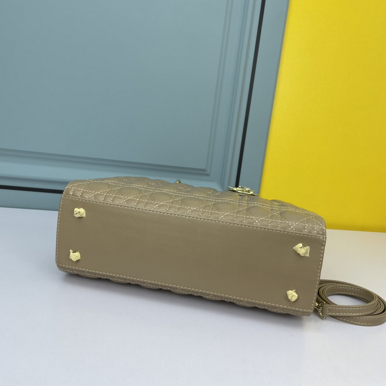 Lady 32X12X24cm 110401 XM 1 (13)