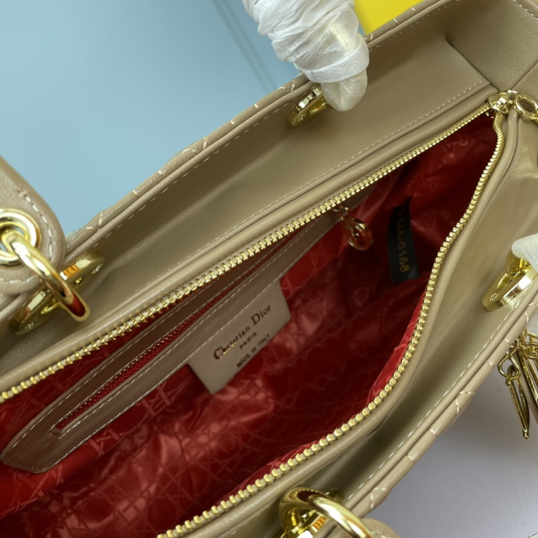 Lady 32X12X24cm 110401 XM 1 (16)