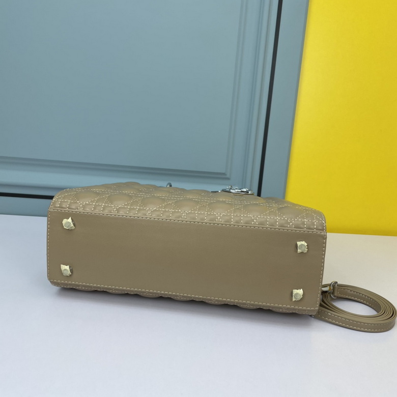 Lady 32X12X24cm 110401 XM 1 (5)