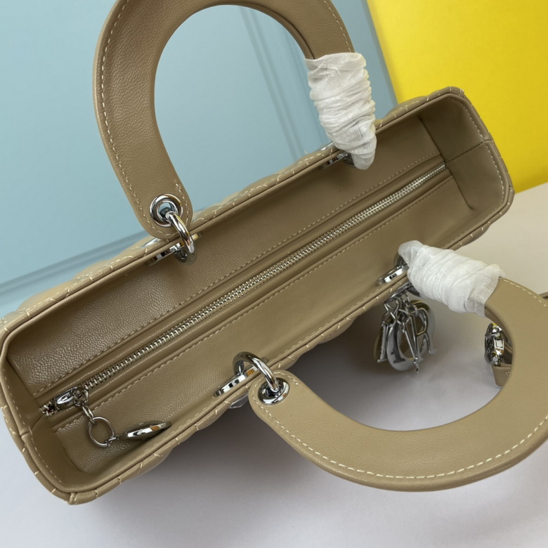 Lady 32X12X24cm 110401 XM 1 (7)