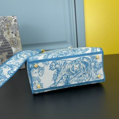 Lady M8002 24X20X11cm WW (21)