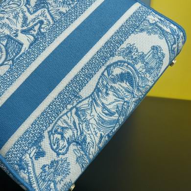 Lady M8002 24X20X11cm WW (23)