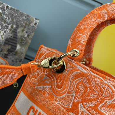 Lady M8002 24X20X11cm WW (30)