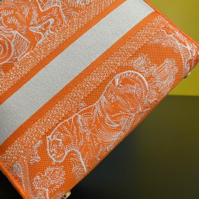 Lady M8002 24X20X11cm WW (31)