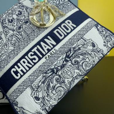 Lady M8002 24X20X11cm WW (36)