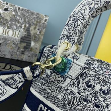 Lady M8002 24X20X11cm WW (38)