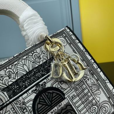 Lady M8002 24X20X11cm WW (5)