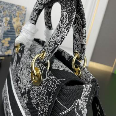 Lady M8002 24X20X11cm YW (31)