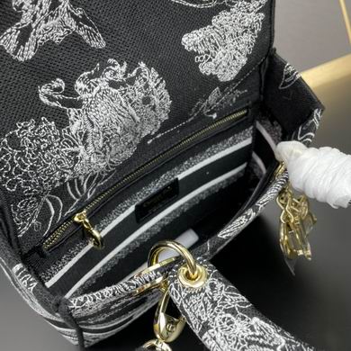 Lady M8002 24X20X11cm YW (32)