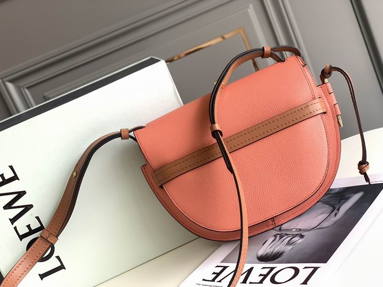 Loewe 011821 20x19x11.5cm ss1 (5)