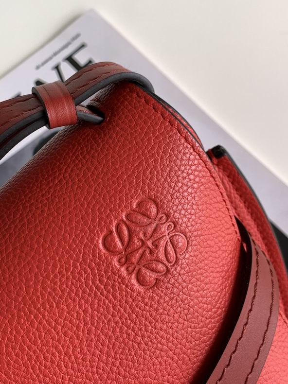 Loewe 011821 20x19x11.5cm ss18 (3)