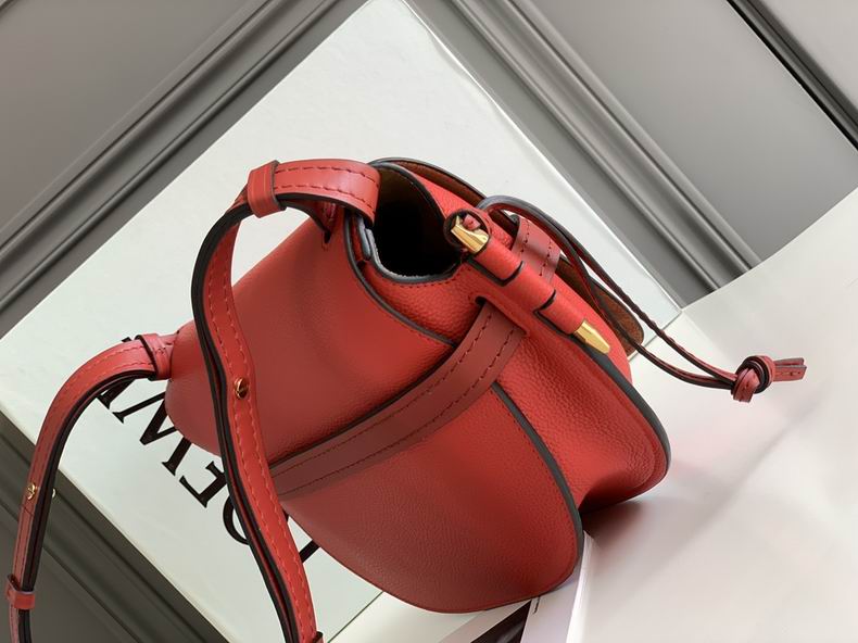 Loewe 011821 20x19x11.5cm ss18 (5)