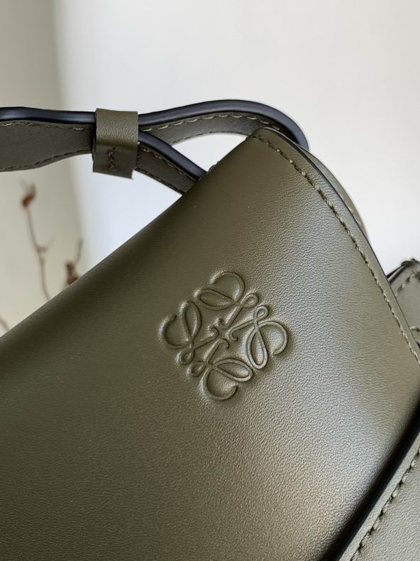 Loewe 011821 20x19x11.5cm ss19 (4)