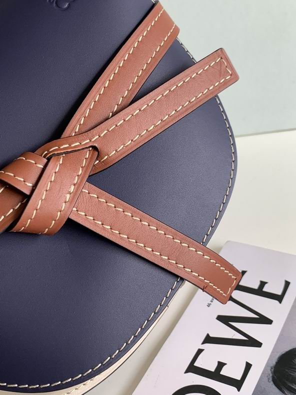 Loewe 011821 20x19x11.5cm ss2 (4)