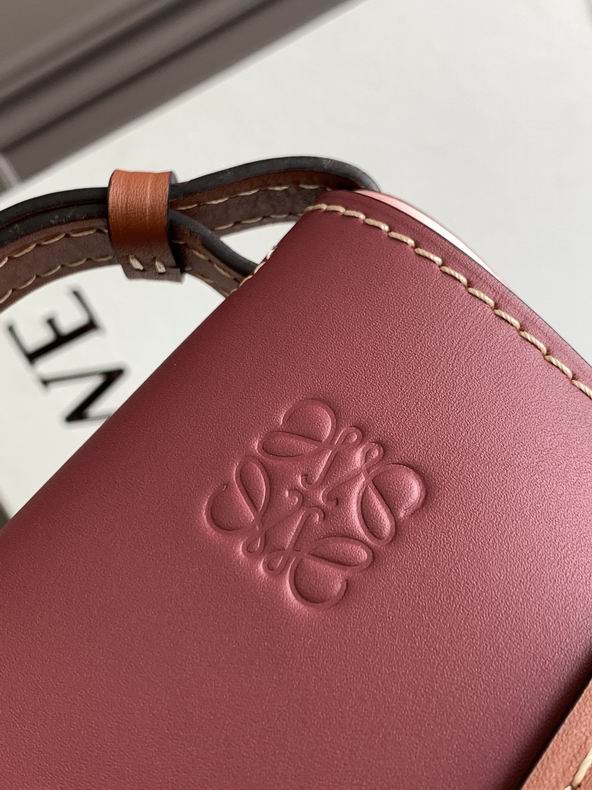 Loewe 011821 20x19x11.5cm ss3 (7)