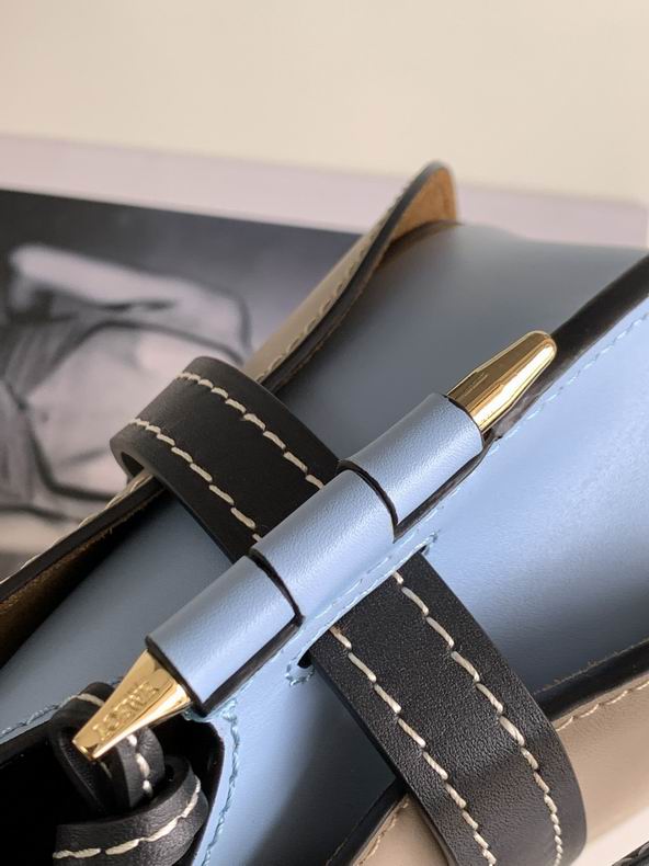 Loewe 011821 20x19x11.5cm ss4 (5)