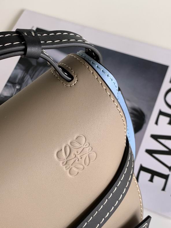 Loewe 011821 20x19x11.5cm ss4 (7)