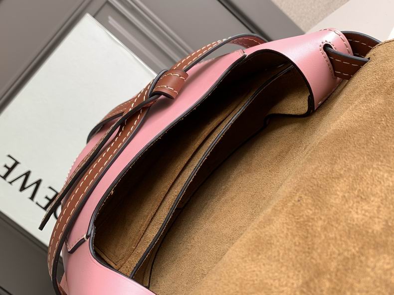 Loewe 011821 20x19x11.5cm ss5 (7)