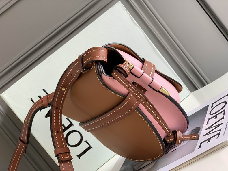 Loewe 011821 20x19x11.5cm ss5 (9)