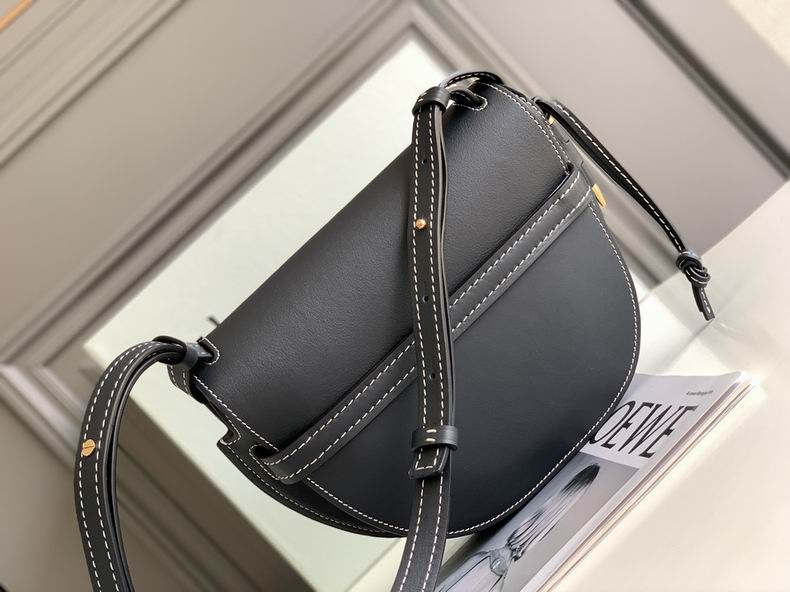 Loewe 011821 20x19x11.5cm ss6 (3)