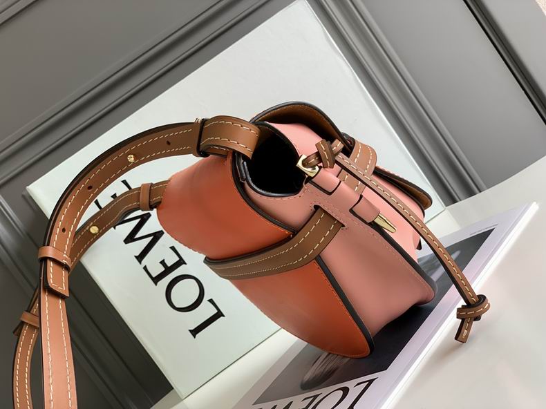 Loewe 011821 20x19x11.5cm ss7 (2)