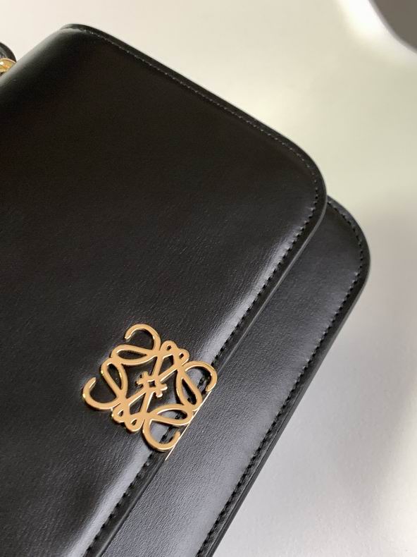 Loewe 012121 22.5x16.5x6.5cm ss31 (6)