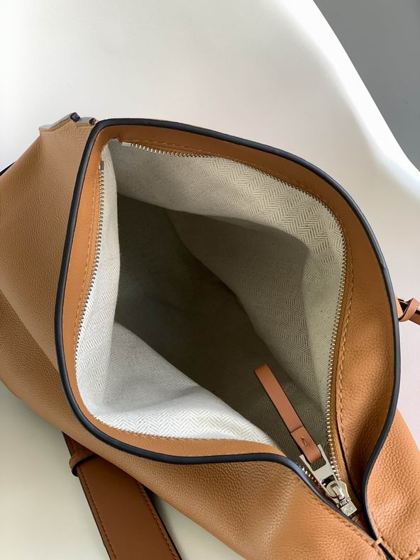 Loewe 060355 47x25x17cm ss34 (4)