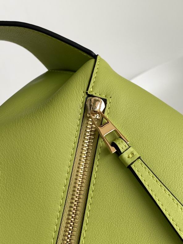 Loewe 060688 28.7x10.7x5.5cm ss2 (4)