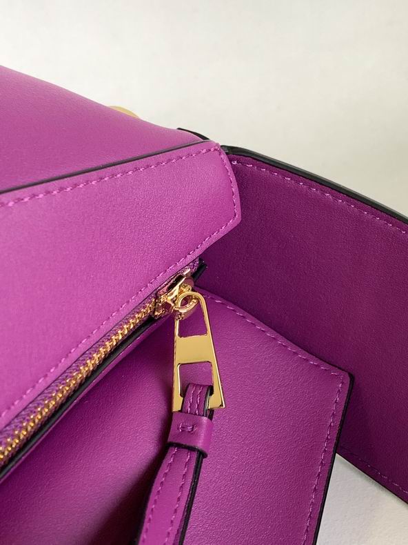 Loewe 060688 28.7x10.7x5.5cm ss4 (7)