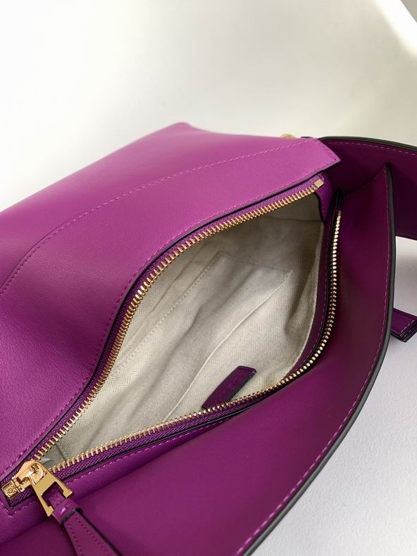 Loewe 060688 28.7x10.7x5.5cm ss4 (8)