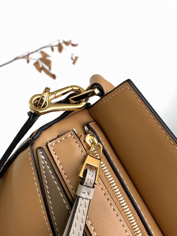 Loewe 0618138 18x12.5x8cm ss11 (4)