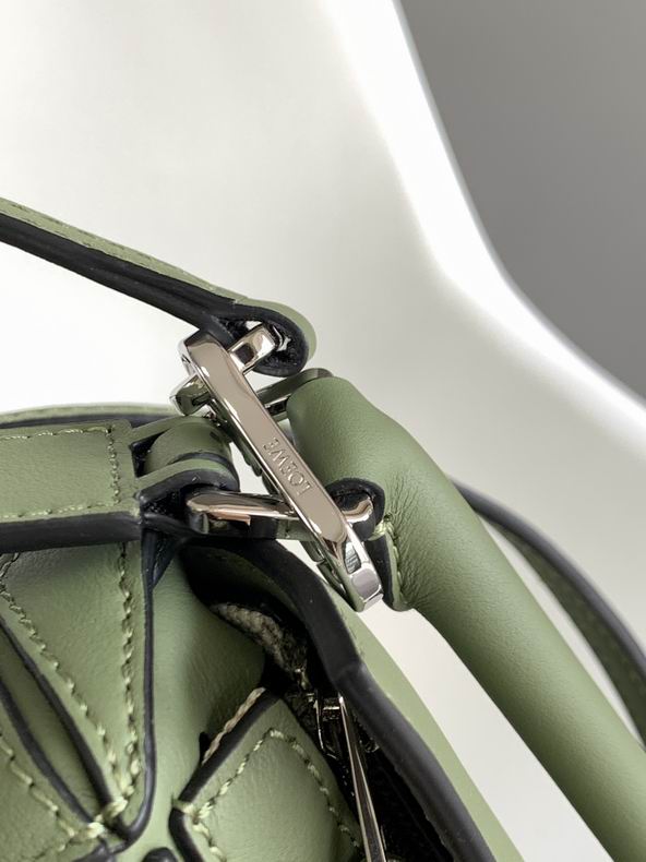 Loewe 0618138 18x12.5x8cm ss8 (4)