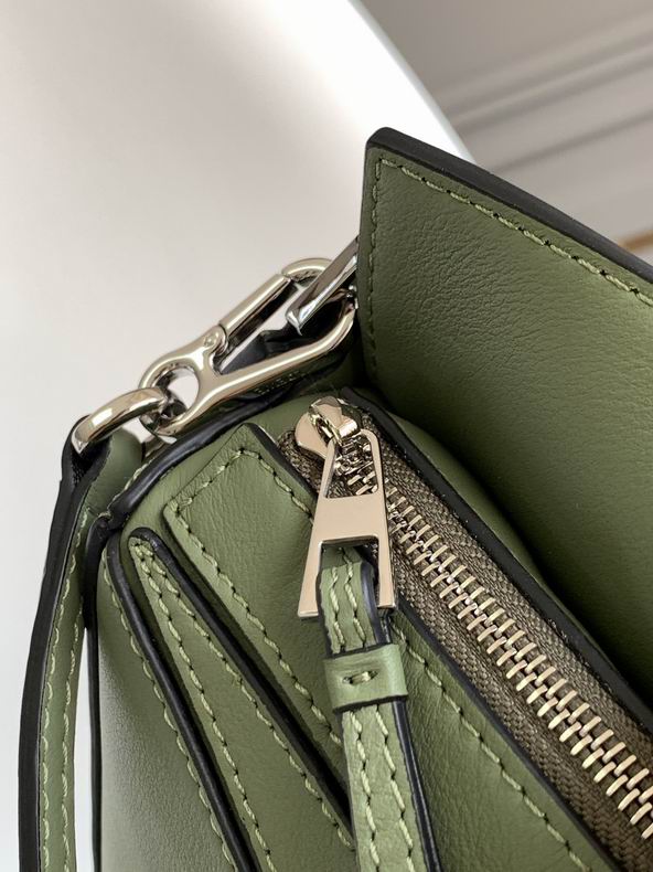 Loewe 0618138 18x12.5x8cm ss8 (7)