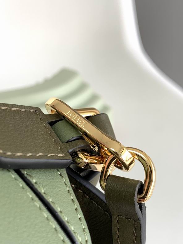 Loewe 0618138 18x12.5x8cm ss9 (7)