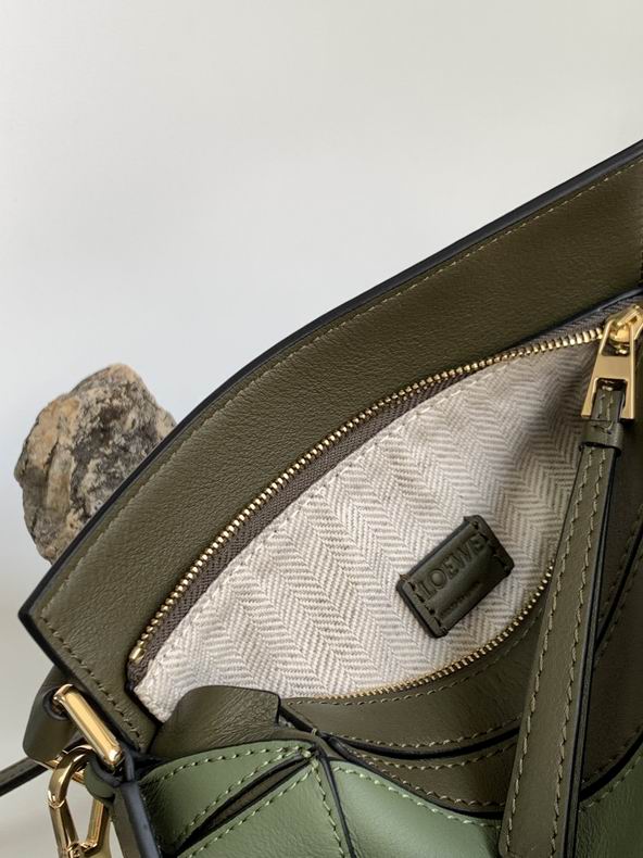 Loewe 0618138 18x12.5x8cm ss9 (9)