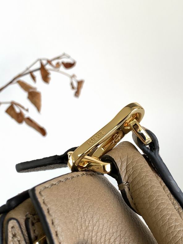 Loewe 061838 18x12.5x8cm ss12 (8)