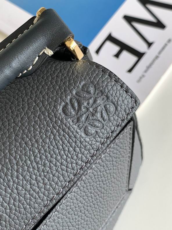 Loewe 061838 18x12.5x8cm ss14 (2)