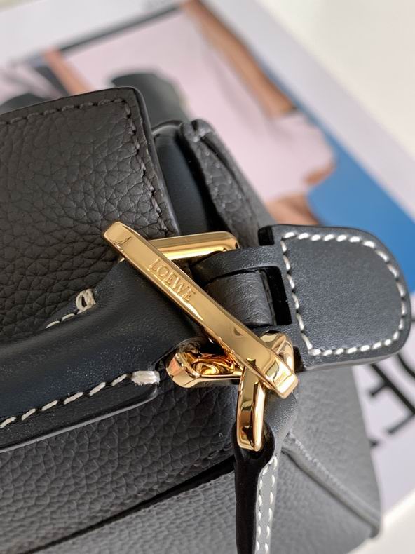 Loewe 061838 18x12.5x8cm ss14 (8)