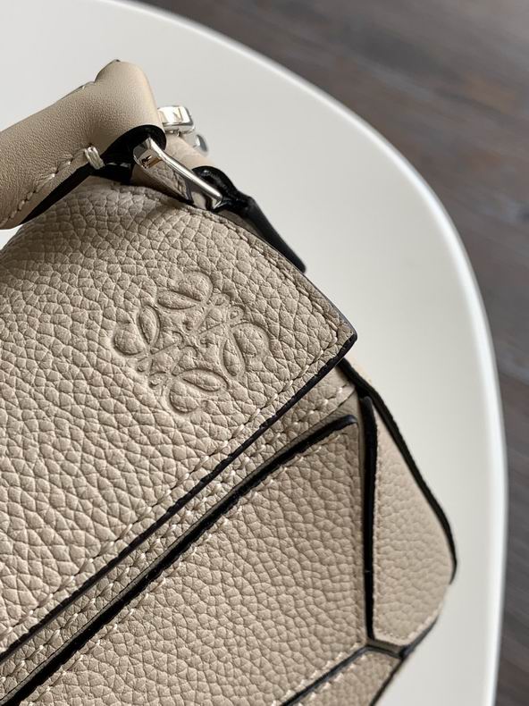 Loewe 061838 18x12.5x8cm ss15 (5)