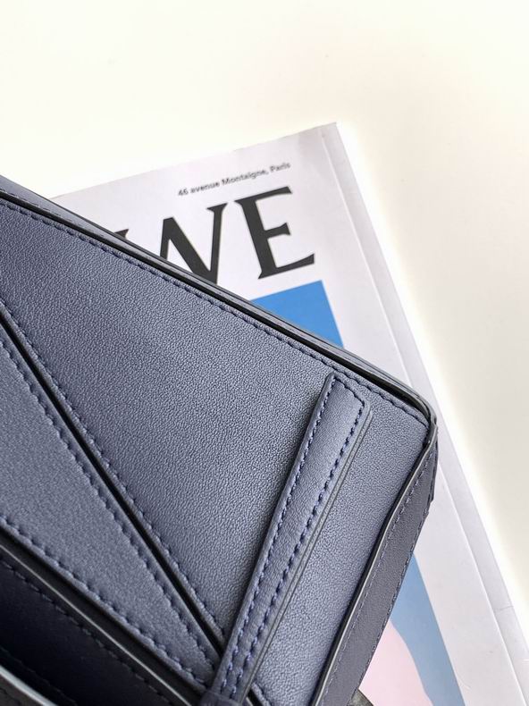 Loewe 061838 18x12.5x8cm ss2 (6)