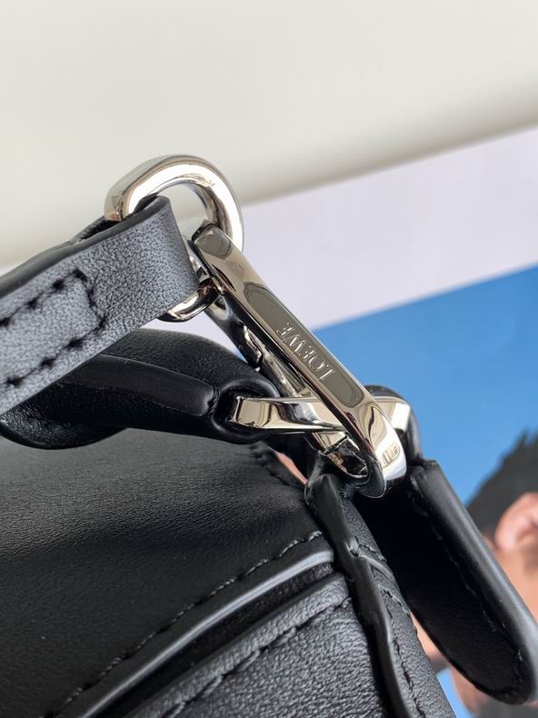 Loewe 061838 18x12.5x8cm ss3 (7)