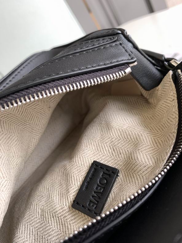 Loewe 061838 18x12.5x8cm ss3 (8)