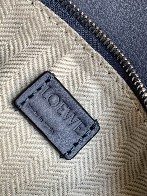 Loewe 061838 18x12.5x8cm ss37 (8)