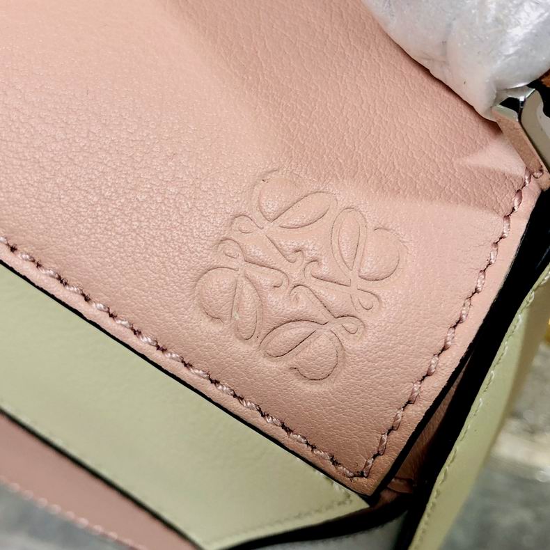 Loewe 061838 18x12.5x8cm ss39 (5)