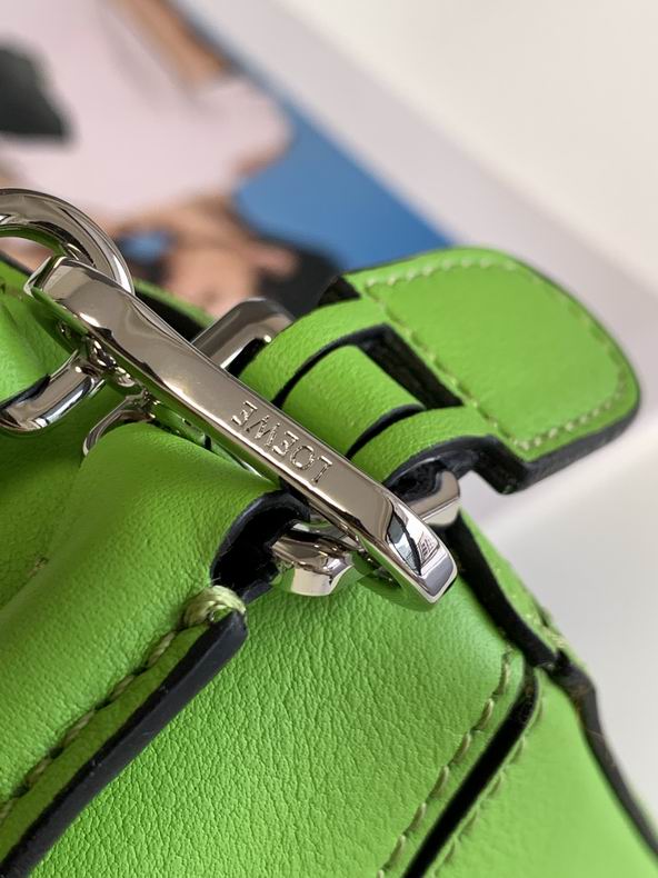 Loewe 061838 18x12.5x8cm ss4 (7)