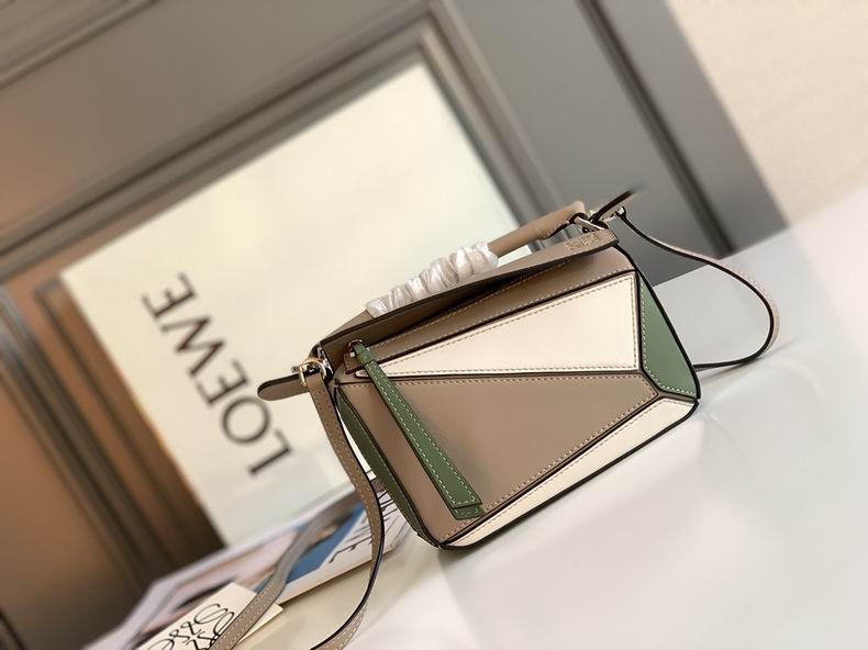 Loewe 061838 18x12.5x8cm ss46 (1)