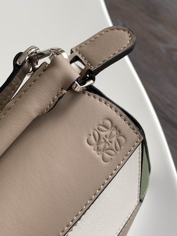 Loewe 061838 18x12.5x8cm ss46 (5)